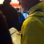 In the queue with a well-known blogger here in Spain: Jordi Sampietro