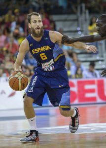 Sergio Rodríguez in action with the jersey