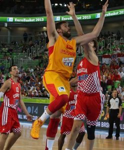Marc Gasol in action with the jersey