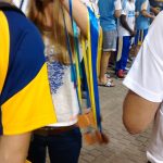 The players and the team staff received a medal. I was the next but the girl changed his mind in the last moment ... I wore the wrong clothing ... see next pictures haha