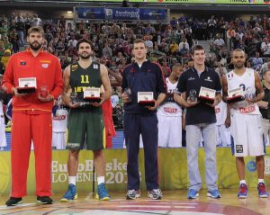 Marc Gasol wearing the tracksuit during the All-Tournament Team ceremony