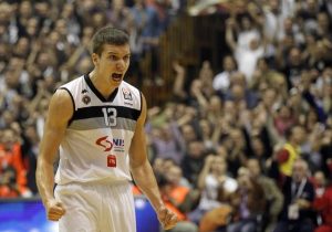 Bogdan in action with the jersey