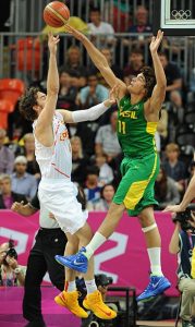 Varejao defending Pau Gasol at the 2012 Olympics