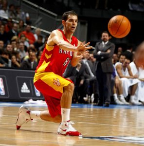 Calderón against Real Madrid in the 2007 NBA Europe Games