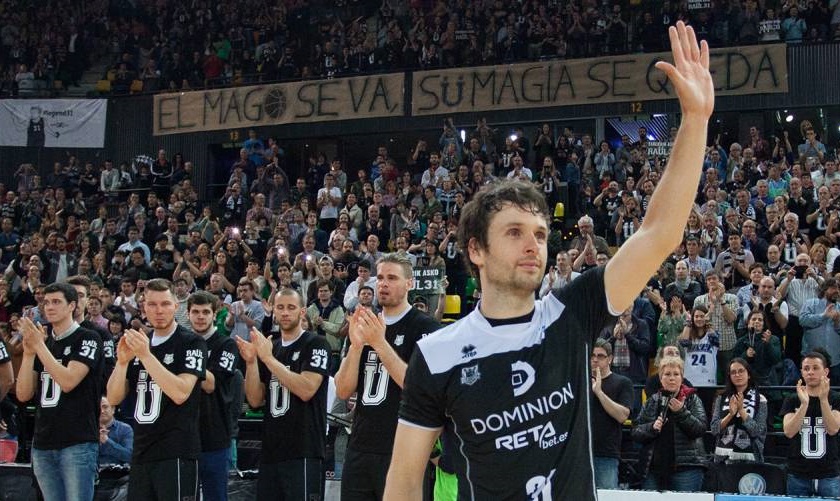 Raül López during his retirement game