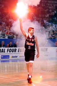 Danilovic during the 1999 Euroleague Final Four. Between other achievements Predrag was the 1992 Euroleague Final Four MVP and 1998 Italian League MVP