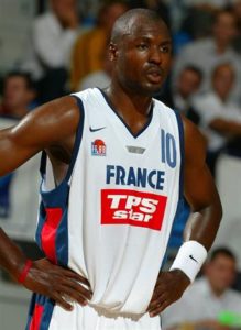Digbeu also played for the France National Team between 1999 and 2004