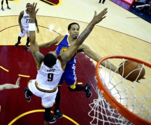 Livingston wearing the jersey during a game of the NBA Finals