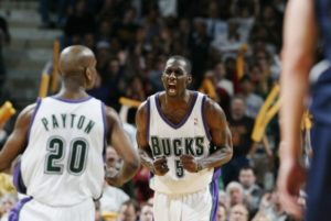 Tim Thomas in action with the jersey. The Bucks completed a great playoffs but they couldn't reach the NBA Finals losing the Eastern Conference Finals in game 7