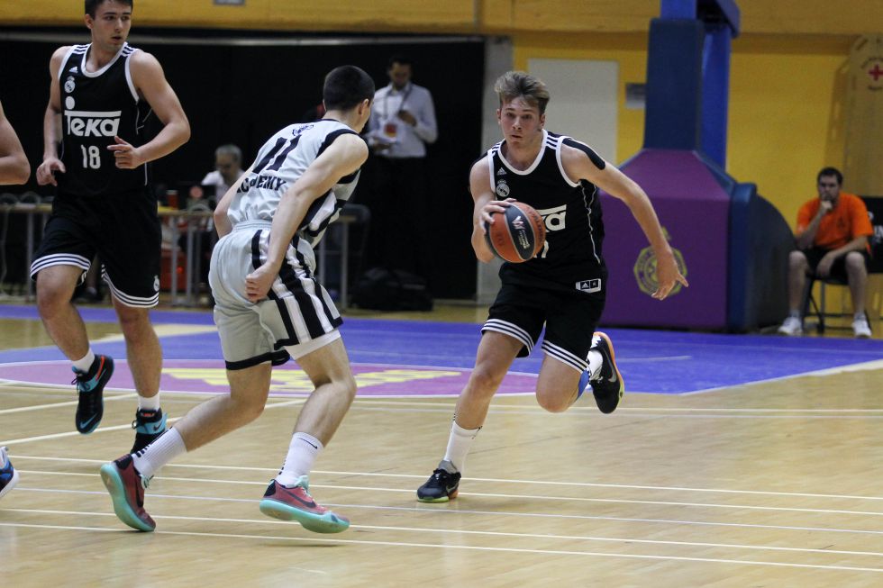 Doncic in action with the jersey. That season he also became the youngest player in history to debut with Real Madrid first team