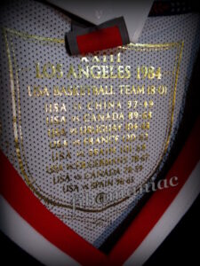 Internal design on the collar