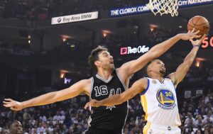 Another Gasol's picture from his first game with the Spurs