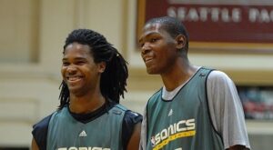 Gelabale had a NBA experience in 2006. Bad time to arrive to the SuperSonics with Ray Allen, Rashard Lewis and a rookie Kevin Durant as rivalry in his position. Also got an unexpected contract with the Timberwolves in 2013