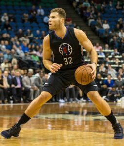 Blake Griffin in action with a similar item during the 2015/2016 NBA season