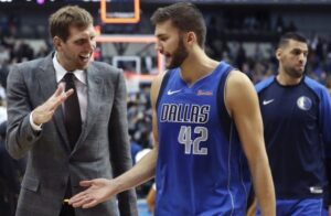 Kleber became the second player born in Würzburg in sign with Dallas Mavericks after Dirk Nowitzki. Another ex Obradoiro CAB at the bottom by the way