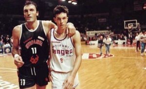 Andrea is the son of the legend Dino Meneghin. They coincided in an official match