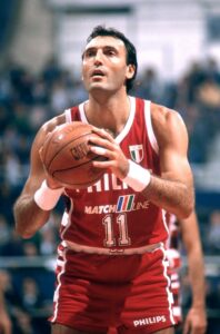 Dino Meneghin in action with the jersey