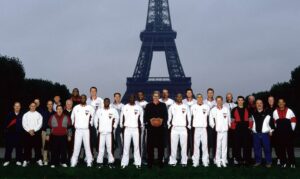 Atenas de Córdoba got the bronze medal against PSG. The champion was an unknown team: Chicago Bulls :)