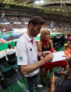 Rudy Fernández wearing the item during the 2014 "Ruta Ñ"