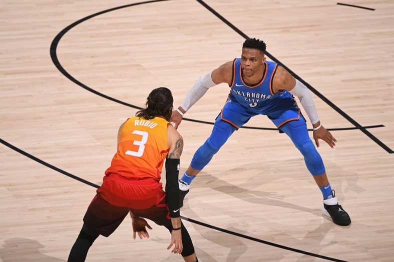 Rubio guarded by the 2017 NBA Season MVP Russell Westbrook during the 2018 NBA Playoffs. Versus "mister triple double" Ricky was near to average that and the Utah Jazz defeated OKC