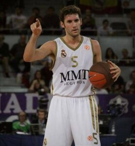 Rudy in action with the shorts