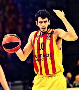 Álex Abrines or Mario Hezonja were enrolled in the team but they never played. A girl sold me the jersey so maybe the jersey was worn in some U18/U16 women team