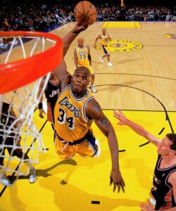 Shaq in action with the jersey at 1999