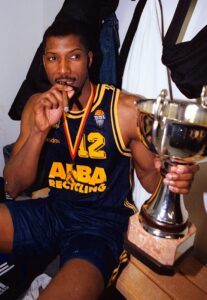 Wendell Alexis wearing a similar item the next season. He was named BBL MVP in both seasons and he would win the BBL MVP 4 times in total