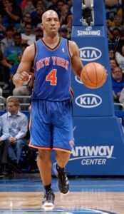 Billups in action with the jersey