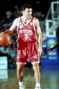 Creus led TDK Manresa to win the Spanish League that year and that's considered one of the biggest miracles in spanish basketball history
