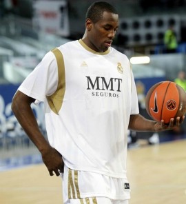 Serge wearing the item in an Euroleague game