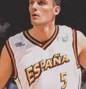 Rodilla won the 1999 Eurobasket silver medal with Spain