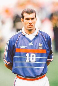 Zidane wearing the jersey at the final. France beat Brazil and Bebeto couldn't complete the back to back